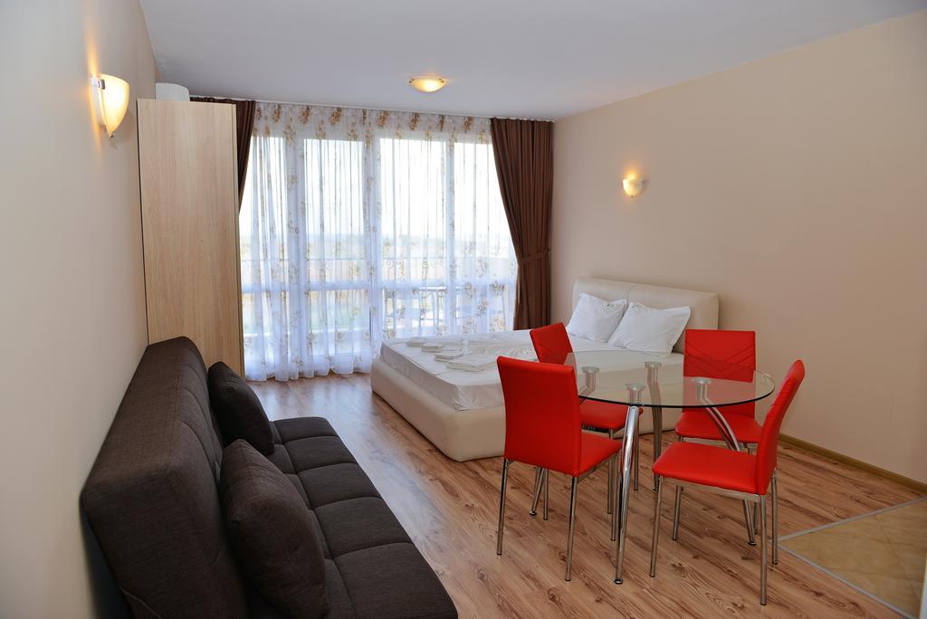 Apartments Atia Tsjernomorets Rom bilde